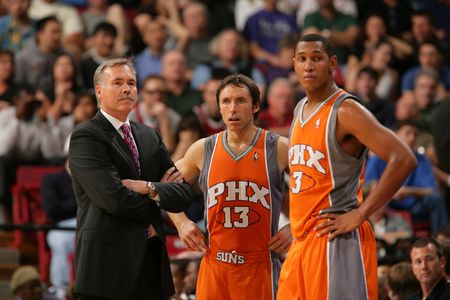 作都牵动着 作都牵动着