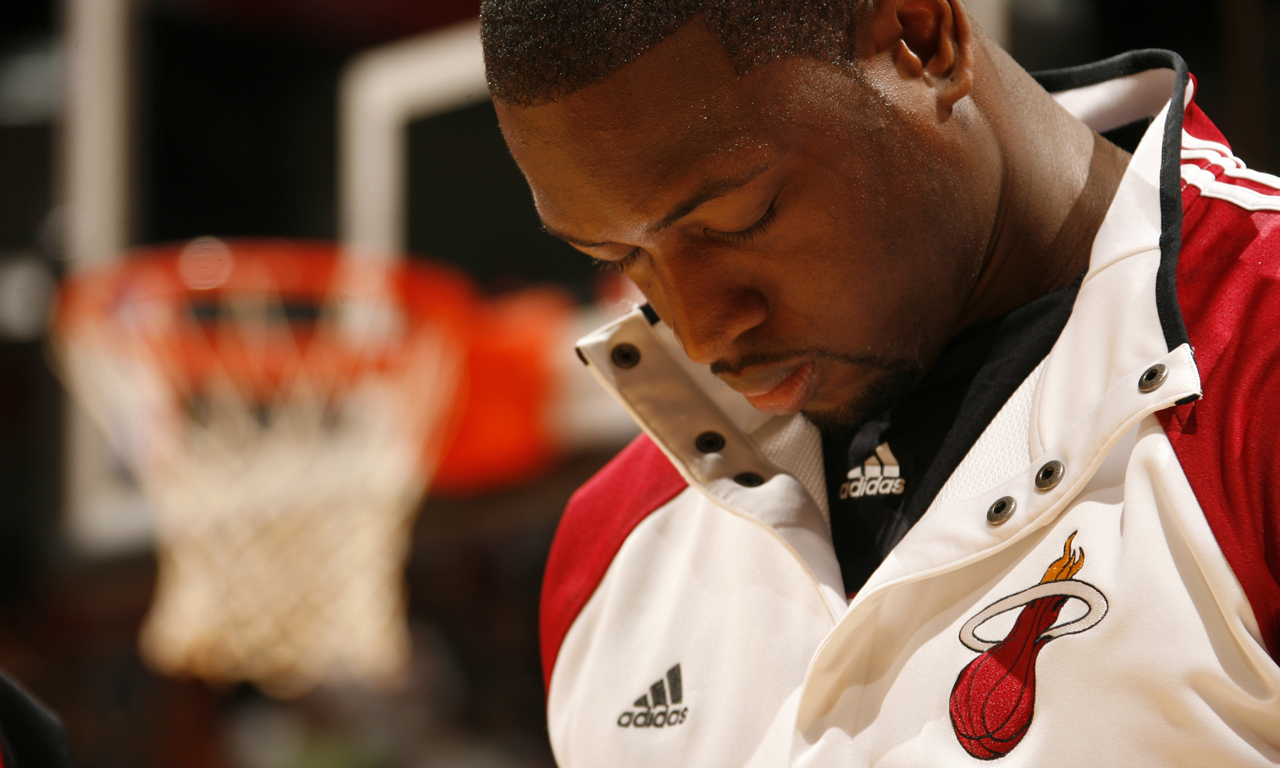 在犯规与放 在犯规与放